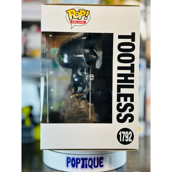 How to Train Your Dragon Live Action Toothless Deluxe Funko Pop! #1792 - Picture 2 of 6